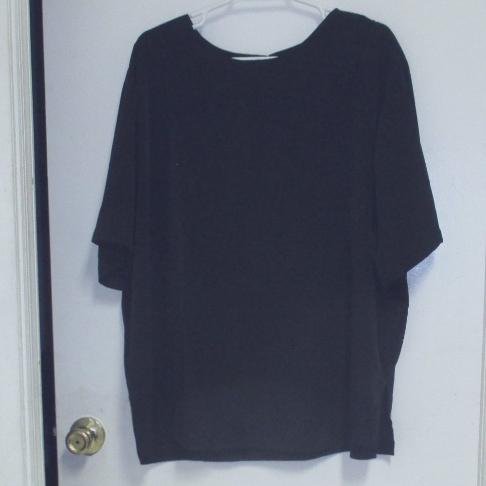 Shirt - Short Sleeve Pull Over Round Neck Dress Shirt By Courtenay Woman